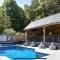 Luxurious oasis relax 32c pool, jacuzzi games bar - 迪尔