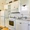 Ranch Cabin with Decks, 10 Mi to Fredericksburg