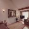 Longlands Inn & Cottages