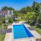 Villa Eucalipto by Villa Plus