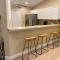 Beautiful Saltwater Front Home with a Pool - كيب كورال