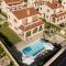 Villa del Lago with heated pool