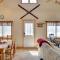 Walk to Beach Pocono Lake Cabin with Pool Access! - Pocono Lake
