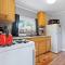 Heart of the White Mountains Cottage w Hot Tub #3
