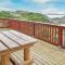 Gorgeous Home In Bekkjarvik With Wifi
