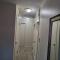 3 bedrooms 2 bathrooms, free Driveway parking, 2 min to Ohio state Univrrsity, AC, free wi-fi, washer and dryer, ExpoCenter, Bus stop, University shuttle, Riverside Methodist Hospital - Columbus