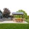 Maple Retreat with Big Pool - Dundee