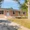 Chic Port Charlotte Home about 9 Mi to Englewood Beach - Энглвуд