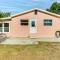 Chic Port Charlotte Home about 9 Mi to Englewood Beach - Энглвуд