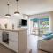 Sunset Serenity Loft di design con vista mare - 福洛尼卡