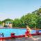 Stunning Home In Heinkenszand With Wifi
