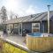 Beautiful Home In Juelsminde With Wifi