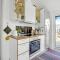 Beautiful Home In Juelsminde With Wifi