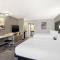 Best Western Plus Weston Inn