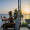 Mani Suites