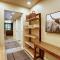 Amazing Ski-In Ski-Out Condo, Pet Friendly - Very Spacious - CM236