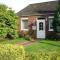 Ferienhaus in Hage mit Garten, Terrasse und Grill