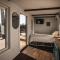 Hiawassee Glamping Container Treehouse - هياواسي