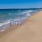 Wurtulla Beachside Family Haven, Steps to the Sea & Pool