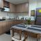 2BR Cozy Condo at Midpoint Residence With Pool - 曼达维市