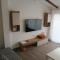 Renoviertes Ferienhaus In Baska Mit Terrasse