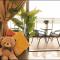 seaview beach4-13pax ksl CIQ midvalley johor bahru