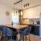 Beautiful Apartment In Seget Donji - Donji Seget