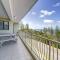 Tranquil Tides Retreat - Coastal Waterfront Escape