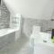 Deluxe 3 Bedroom 2 Bath House &Parking by CozyNest