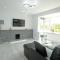 Deluxe 3 Bedroom 2 Bath House &Parking by CozyNest