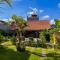 Authentic Joglo Villa: Private Pool & Lush Garden - Dalung