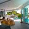 Villa Beyond 9 Bedrooms Seaview - Full Services