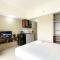 Modern Studio at Gateway Park LRT City Bekasi Apartment By Travelio - بيكاسي