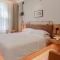 Patio Spring Holiday Inn -- Free round trip pick-up service --Panoramic view of Tianmen Mount - Čang-ťia-ťie