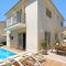 Villa Artemis - 30m from Pernera Beach