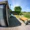 Chalet im Hafen mit Angelsteg infrarotsauna