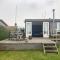 Chalet im Hafen mit Angelsteg infrarotsauna