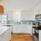 Tranquil Lakeside Escape 2 Bedrooms Patio Views - Princeton