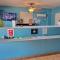 Upper Deck Hotel and Bar - Adults Only