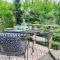 2 Bedroom Nice Home In Heinkenszand
