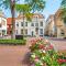 2 Bedroom Nice Home In Heinkenszand