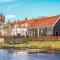 2 Bedroom Nice Home In Heinkenszand