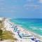 Hidden Gem - pool access, walk to beach - ديستين