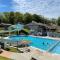 Charming Copse Corner Lodge - Spa Resort - Devon