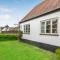 Stunning Home In Østermarie With Wifi - Østermarie