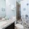 Stylish 6 Bdrm Villa with Unreal Themed Bedroom at Reunion - 基西米
