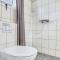 Stunning Apartment In Allinge With Wifi - Аллинге
