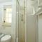 Stunning Apartment In Marina Di Caronia