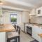 2 Bedroom Lovely Home In Punta Kriza - Nerezine