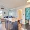 Kailua-Kona Condo with Balcony Walk to the Beach! - كيلوا كونا